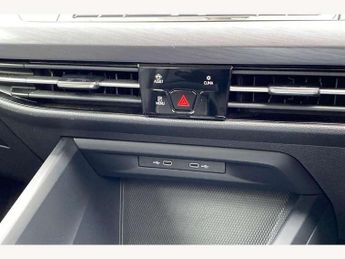 Volkswagen Golf 1.5 eTSI 150 Style 5dr DSG