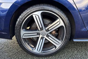 Volkswagen Golf Estate 2.0 TSI 310 R 5dr 4MOTION DSG
