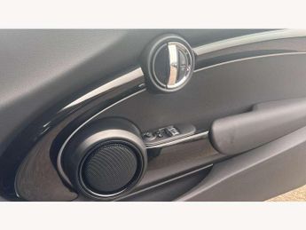 MINI Hatchback 1.5 Cooper Classic 3dr Auto