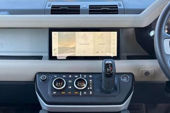 Land Rover Defender 3.0 D250 X-Dynamic SE 110 5dr Auto