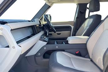 Land Rover Defender 3.0 D250 X-Dynamic SE 110 5dr Auto