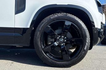 Land Rover Defender 3.0 D250 X-Dynamic SE 110 5dr Auto