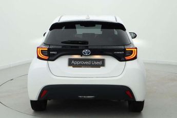 Toyota Yaris 1.5 Hybrid Design 5dr CVT