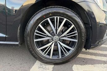 Volkswagen Golf 1.6 TDI SE [Nav] 5dr DSG