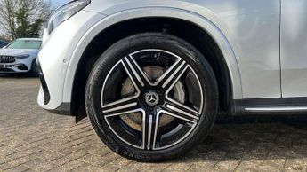 Mercedes-Benz GLC GLC 300d 4Matic AMG Line Premium 5dr 9G-Tronic