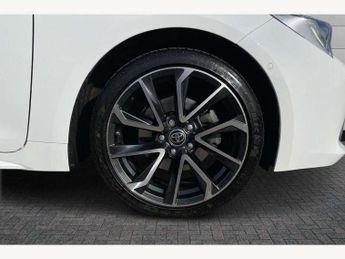 Toyota Corolla 2.0 VVT-i Hybrid Excel 5dr CVT