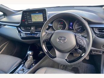 Toyota C-HR 2.0 Hybrid Design 5dr CVT