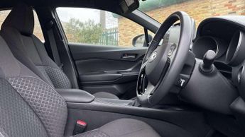 Toyota C-HR 1.8 Hybrid Icon 5dr CVT