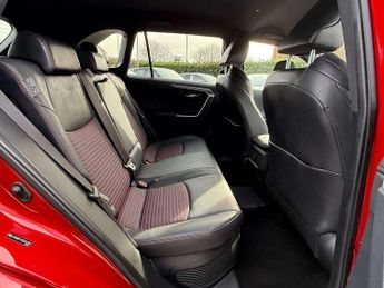 Toyota RAV4 2.5 PHEV Dynamic 5dr CVT