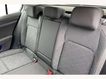 Volkswagen Golf 1.5 eTSI 150 Life 5dr DSG