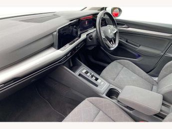 Volkswagen Golf 1.5 eTSI 150 Life 5dr DSG