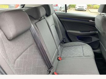 Volkswagen Golf 1.5 eTSI 150 Life 5dr DSG
