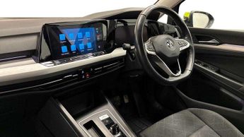 Volkswagen Golf Estate 1.5 eTSI Life 5dr DSG