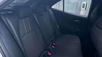 Toyota Corolla 2.0 VVT-i Hybrid GR Sport 5dr CVT