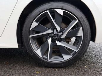 Peugeot 308 1.2 PureTech Allure Premium 5dr EAT8