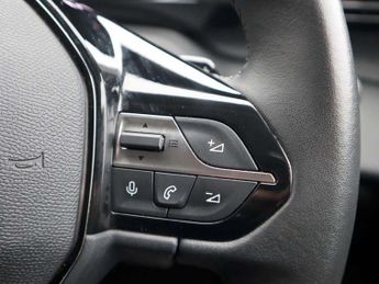 Peugeot 308 1.2 PureTech Allure Premium 5dr EAT8