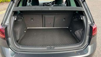 Volkswagen Golf GTE 1.4 TSI GTE Advance 5dr DSG