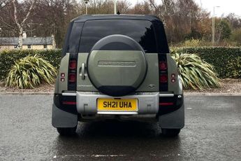 Land Rover Defender 3.0 D250 Hard Top SE Auto [3 Seat]