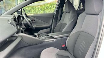 Toyota C-HR 2.0 PHEV Design 5dr CVT