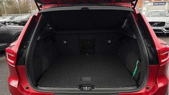 Volvo XC40 2.0 T4 R DESIGN 5dr AWD Geartronic