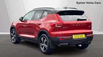 Volvo XC40 2.0 T4 R DESIGN 5dr AWD Geartronic