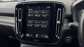 Volvo XC40 2.0 T4 R DESIGN 5dr AWD Geartronic