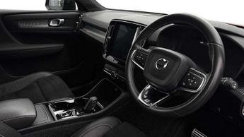 Volvo XC40 2.0 T4 R DESIGN 5dr AWD Geartronic