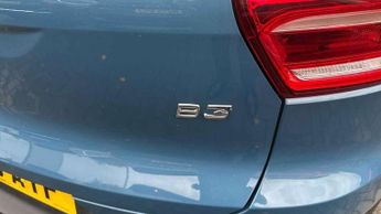 Volvo XC40 2.0 B3P Ultimate Dark 5dr Auto