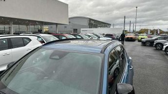 Volvo XC40 2.0 B3P Ultimate Dark 5dr Auto