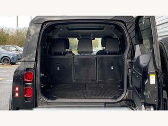 Land Rover Defender 3.0 D250 XS Edition 110 5dr Auto [7 Seat]