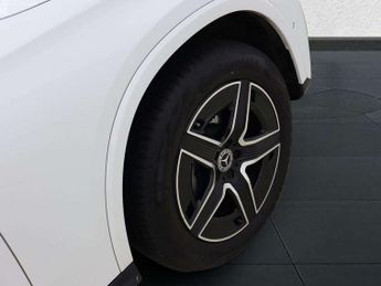 Mercedes-Benz GLC GLC 300e 4Matic AMG Line 5dr 9G-Tronic