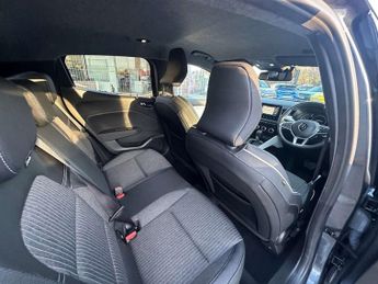 Renault Clio 1.6 E-TECH full hybrid 145 Techno 5dr Auto