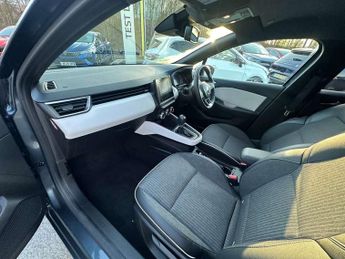 Renault Clio 1.6 E-TECH full hybrid 145 Techno 5dr Auto