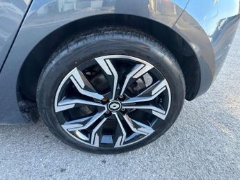 Renault Clio 1.6 E-TECH full hybrid 145 Techno 5dr Auto