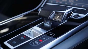 Audi Q7 55 TFSI Quattro S Line 5dr Tiptronic