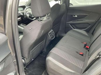 Peugeot 3008 1.6 Hybrid 180 Active 5dr e-EAT8