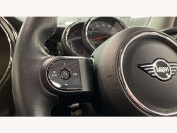 MINI Hatchback 5dr 1.5 Cooper Classic 5dr Auto