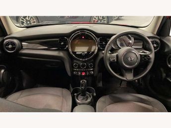 MINI Hatchback 5dr 1.5 Cooper Classic 5dr Auto