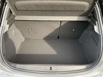 Peugeot 208 1.2 Hybrid 110 GT Premium 5dr e-DSC6