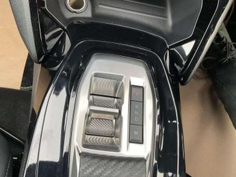 Peugeot 208 1.2 Hybrid 110 GT Premium 5dr e-DSC6