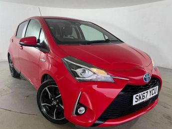Toyota Yaris 1.5 Hybrid Design 5dr CVT