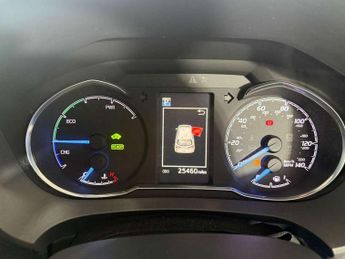 Toyota Yaris 1.5 Hybrid Design 5dr CVT