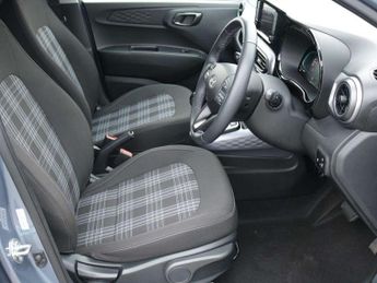 Hyundai i10 1.0 [63] Premium 5dr Auto [Nav]
