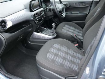 Hyundai i10 1.0 [63] Premium 5dr Auto [Nav]