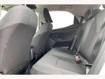 Toyota Yaris 1.5 Hybrid Design 5dr CVT