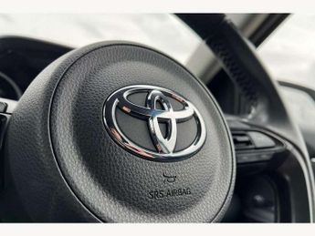 Toyota Yaris 1.5 Hybrid Design 5dr CVT