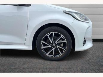 Toyota Yaris 1.5 Hybrid Design 5dr CVT