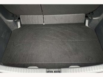 Toyota Yaris 1.5 Hybrid Design 5dr CVT