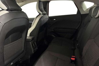 Renault Captur 1.6 E-Tech full hybrid 145 Techno 5dr Auto