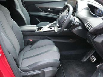 Peugeot 3008 1.2 Hybrid 136 Allure Premium+ 5dr e-DSC6